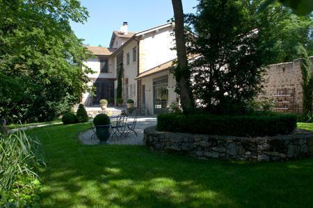 Les Hautes Bruyeres Ecully Bagian luar foto